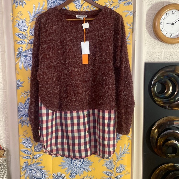 WONDERLAND Sweaters - NWT WONDERLAND by ORANGE size L wool blend blend funky sweater/blouse